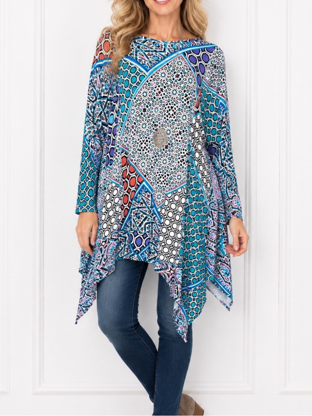 Westbound multicolor geometric tunic top
